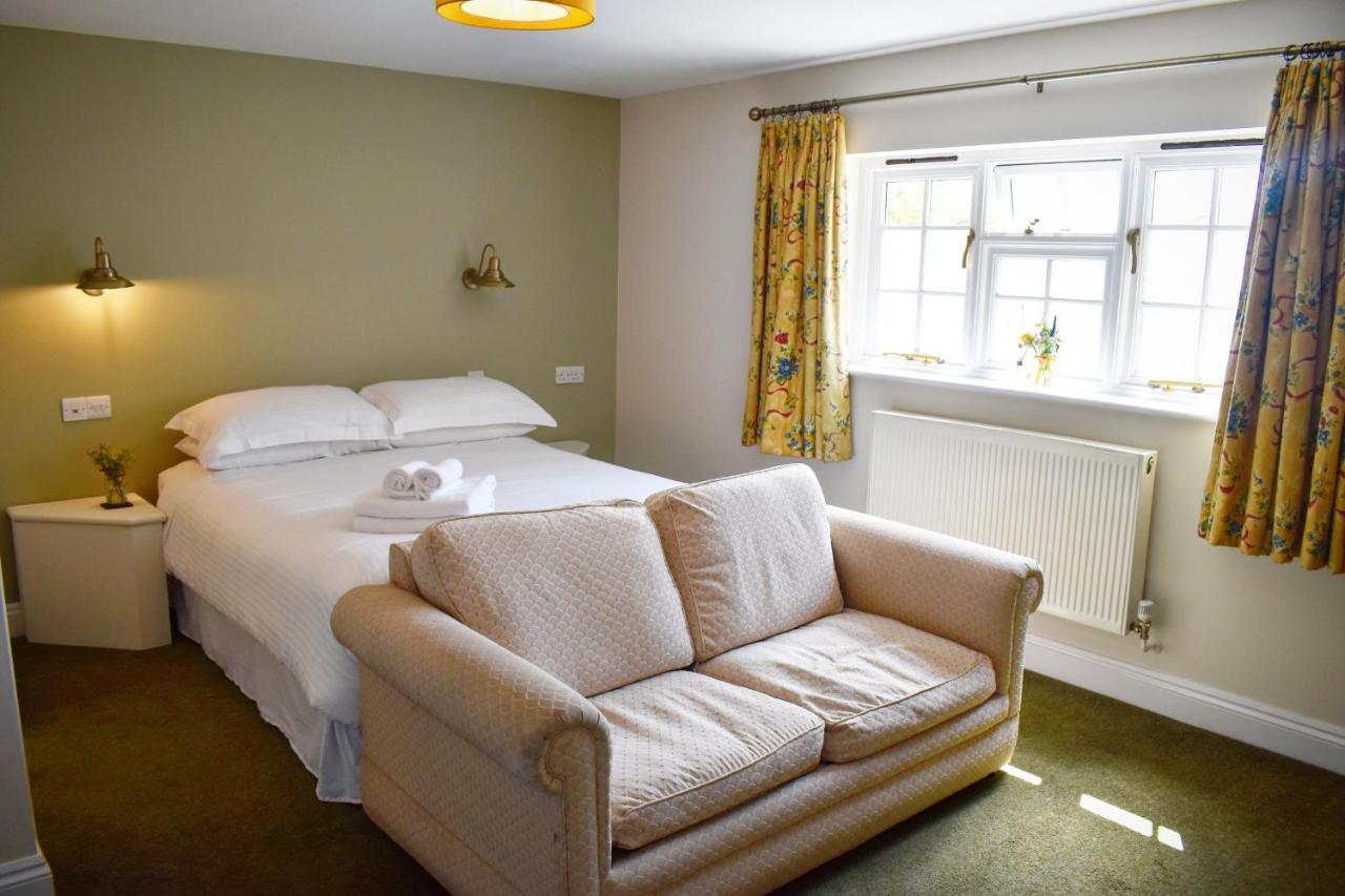 The Roebuck Inn Laughton  Экстерьер фото